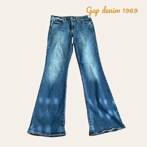 GAP 1969 Bootcut Mid-rise Distressed Denim Blue Jean -‎ Size 8/29R